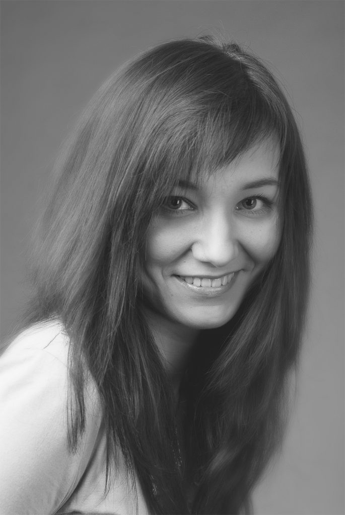 Kobiecy portret studyjny