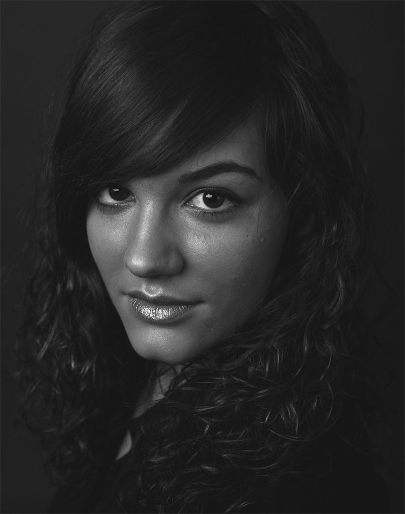 Kobiecy portret studyjny