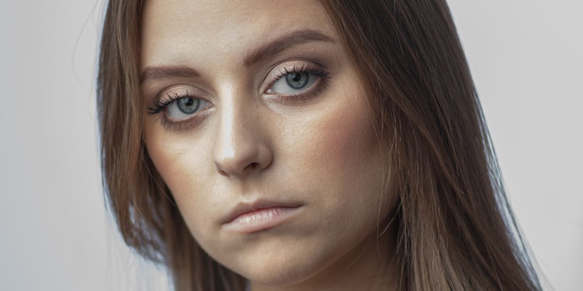 Portret dziewczyny - sesja studyjna