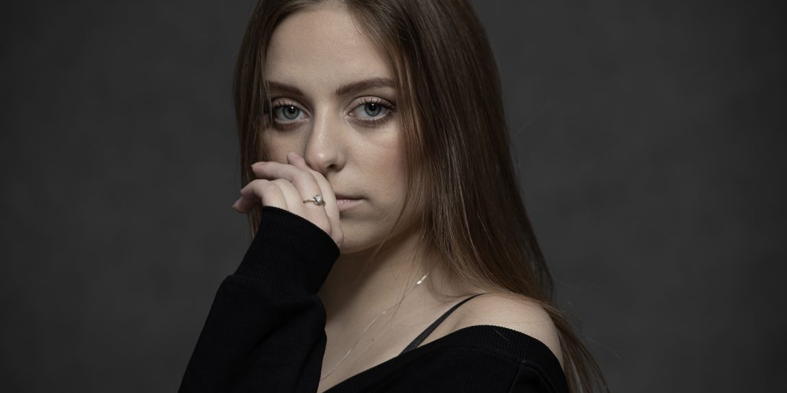 Portret dziewczyny - sesja studyjna