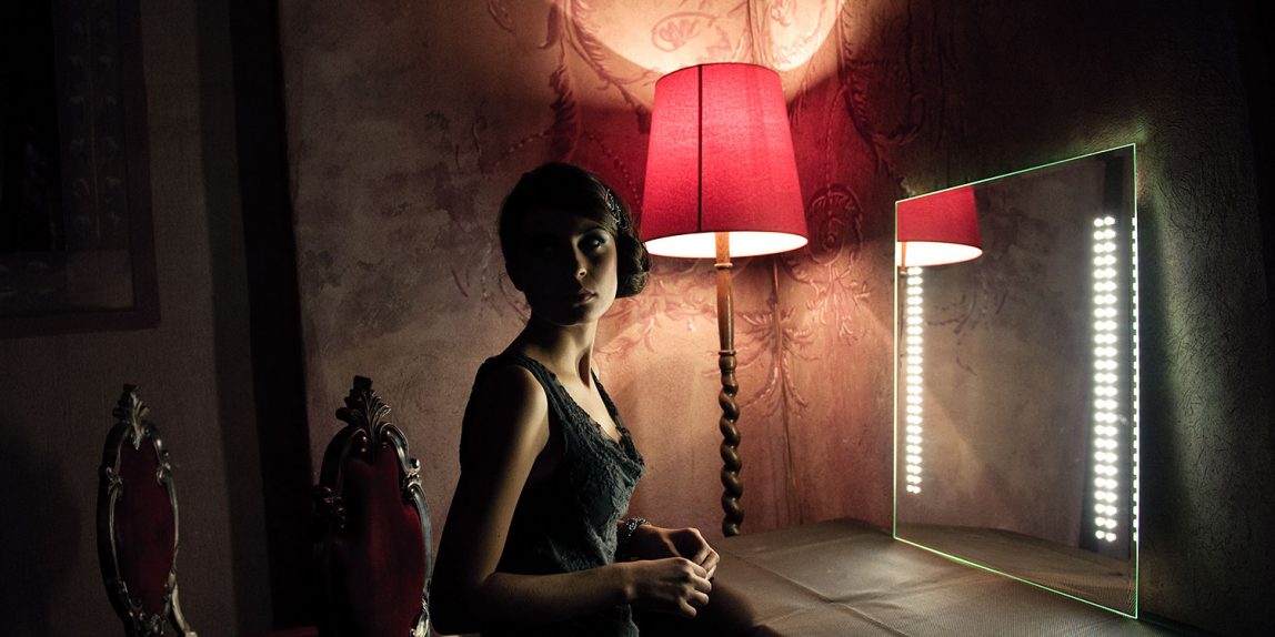 Sesja dla producenta luster - sesja wizerunkowa z model