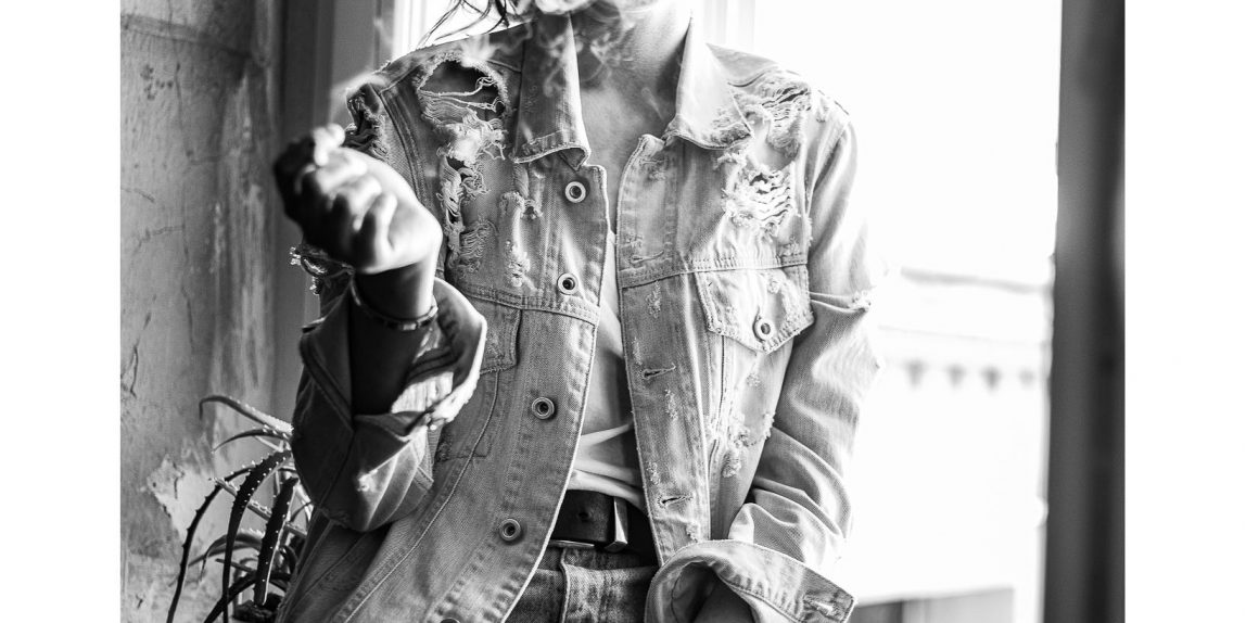 portret kobiecy - projekt "NOGI"