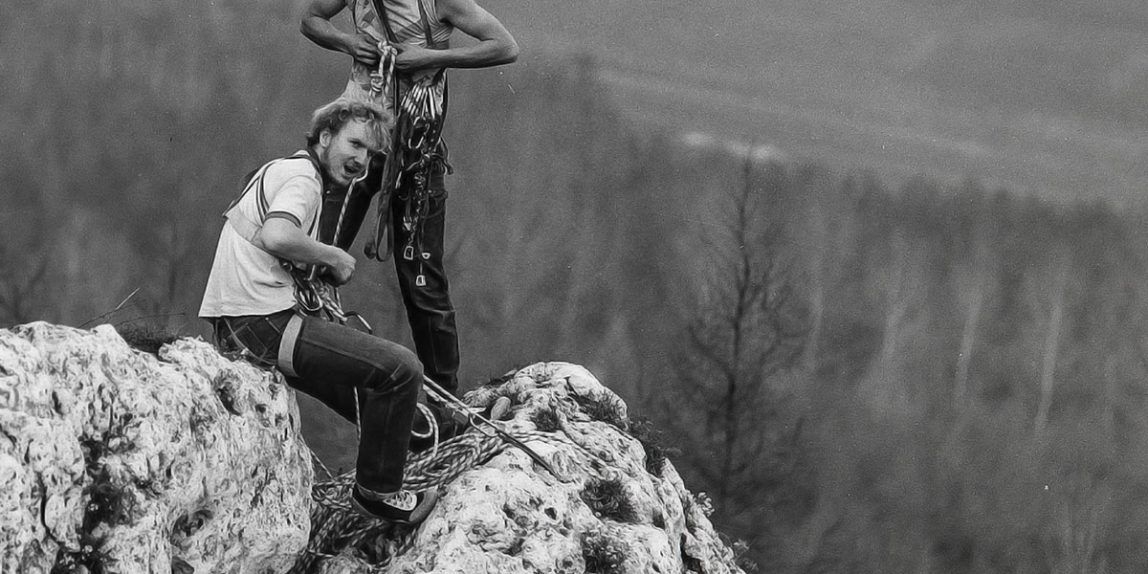 Bracia podczas wspinaczki