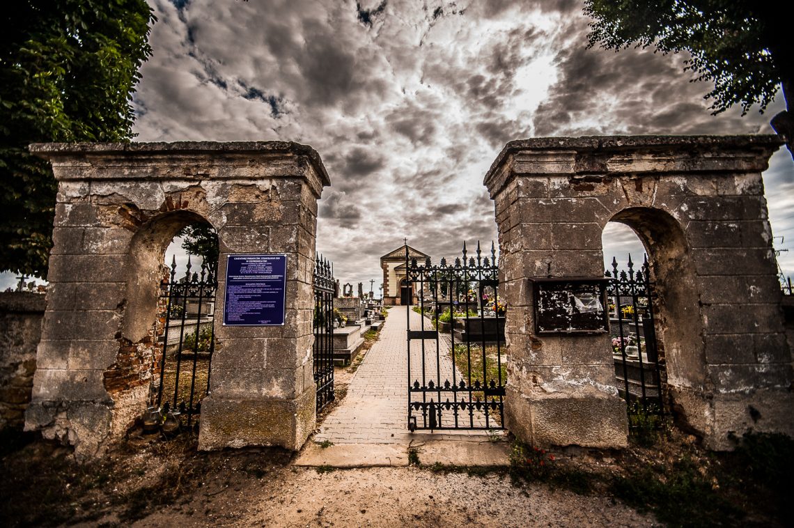 Obiekty sakralne - Cmentarz