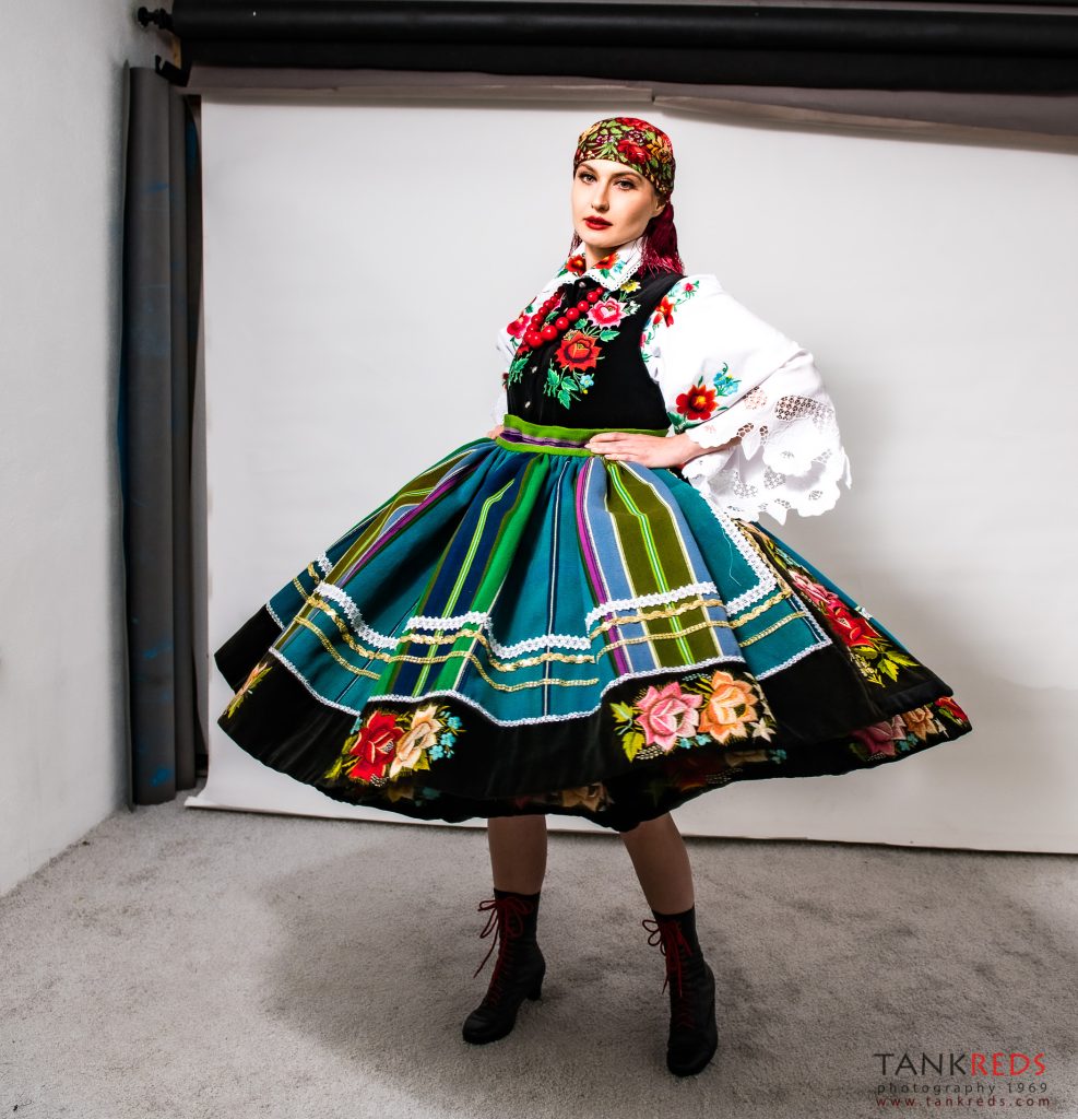 Sesja studyjna stylizowana portretowa Łowicka