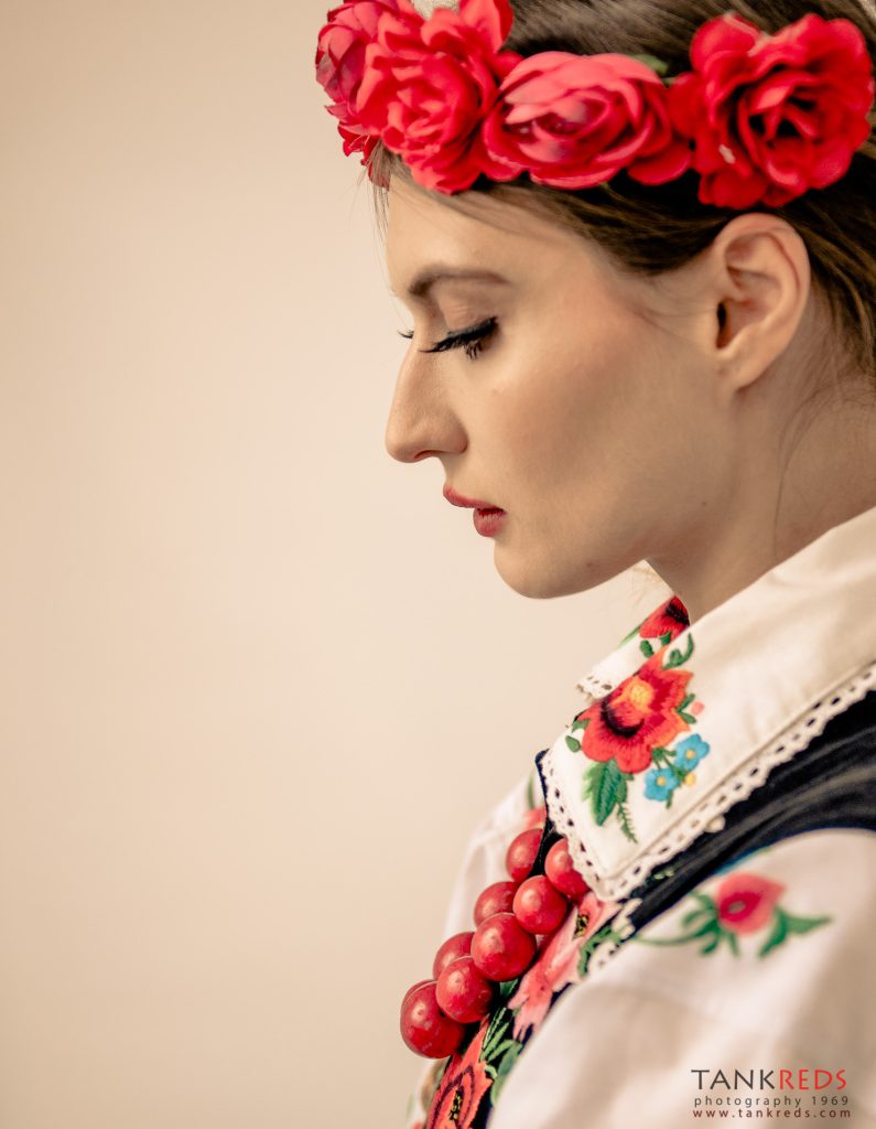 Sesja studyjna stylizowana portretowa Łowicka