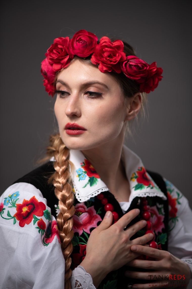 Sesja studyjna stylizowana portretowa Łowicka